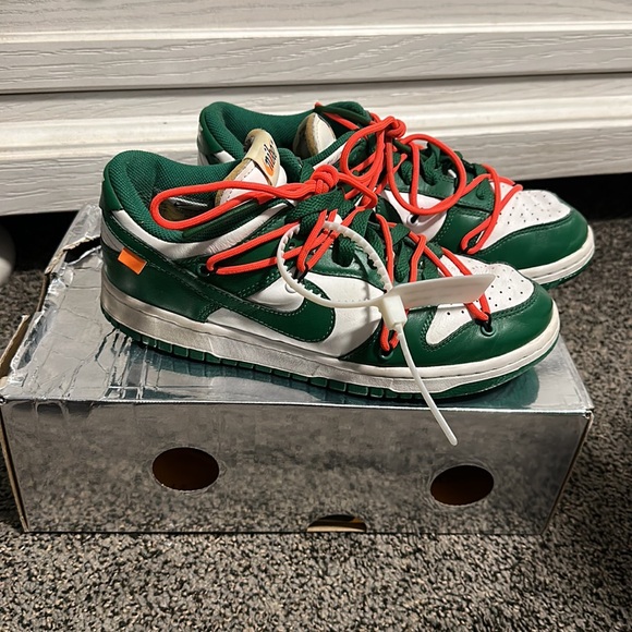 Nike Dunk Low X Off-White Pine Green 2019 Sneakers - Picture 2 of 9